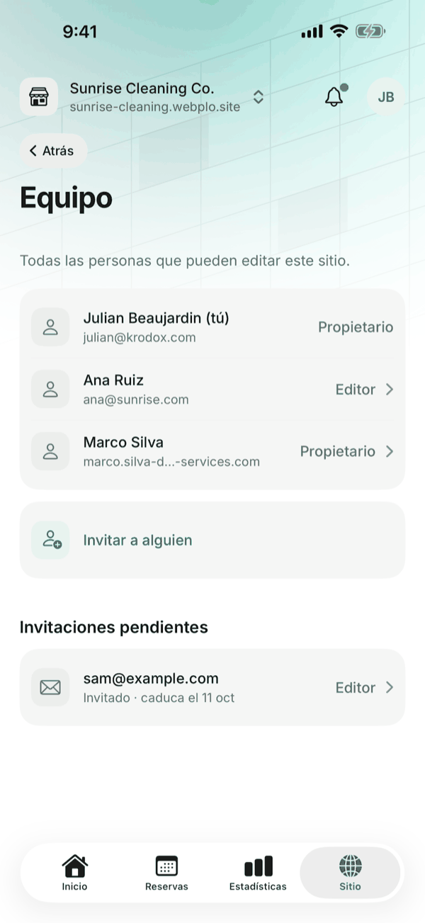 La pantalla del equipo en la app de Webplo